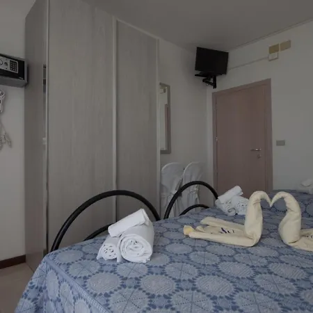Carillon Hotell 3*